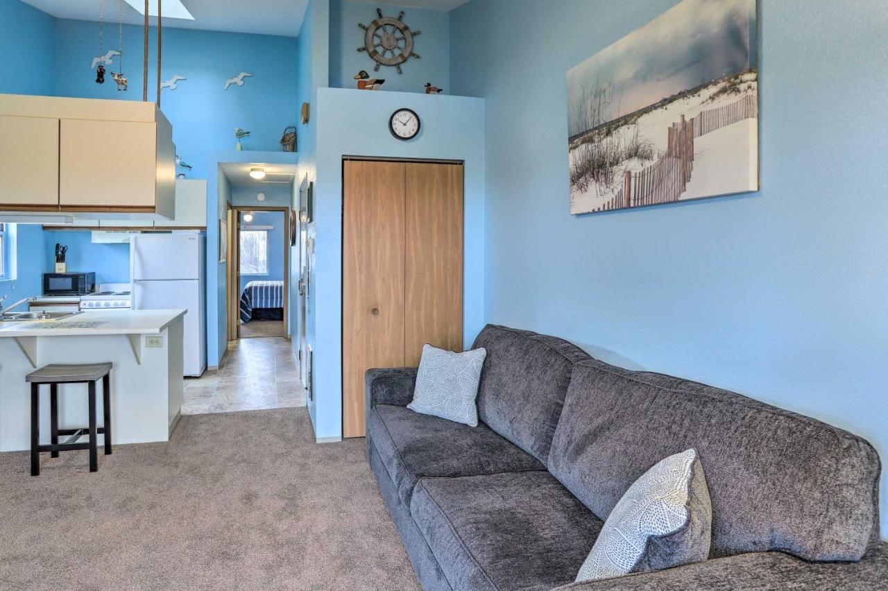 Condo With Balcony, Dock And Access To Lake Erie Sand Beach Bagian luar foto